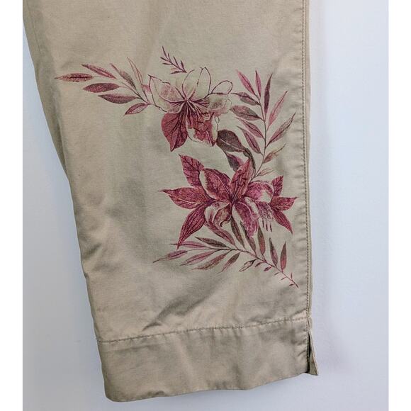 Liz Claiborne Lizwear Jeans Audra Cropped Khaki Pants Size 12 Pink Floral Accent - Picture 6 of 9